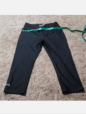 under armor fitted crop womens athletic legging pant BLACK XSMALL